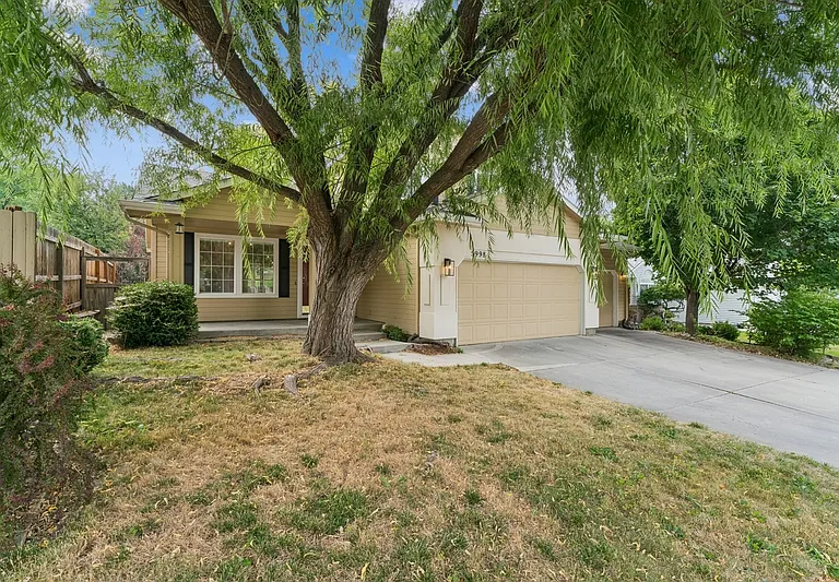 5998 S Wallflower Pl — Photo 3