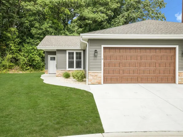 W7986 County Road B #3, Lake Mills, WI 53551