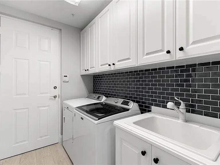3031 Marengo Ct #101 — Photo 14