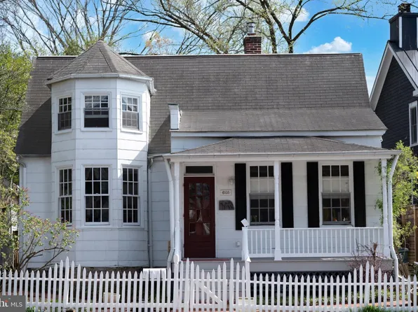 6105 Harvard Ave, Glen Echo, MD 20812