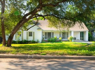 908 Garraty Rd, Terrell Hills, TX 78209