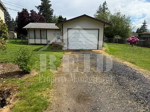 83 NW Nichols Ave Photo 1