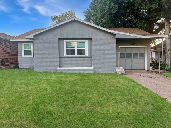 827 2nd St, Alva, OK 73717