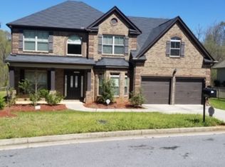565 Longview Ln, College Park, GA 30349