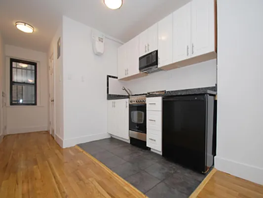 Rented by Buchbinder & Warren | media 5