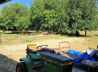 6772 Peach Ln, Redding, CA 96002