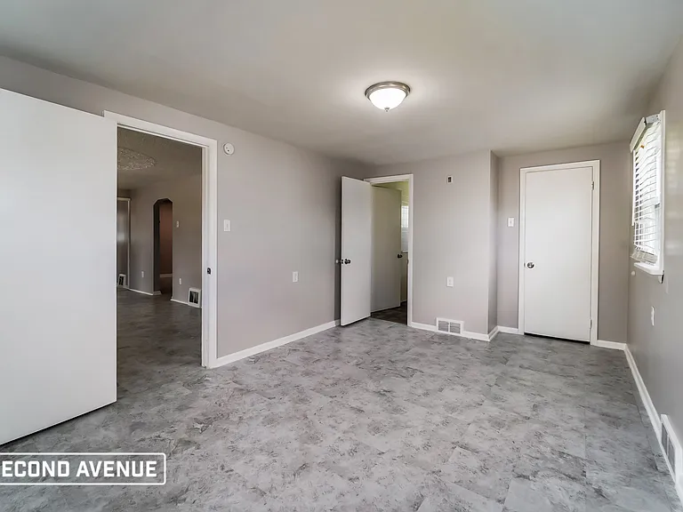 2210 Guffey Rd — Photo 10
