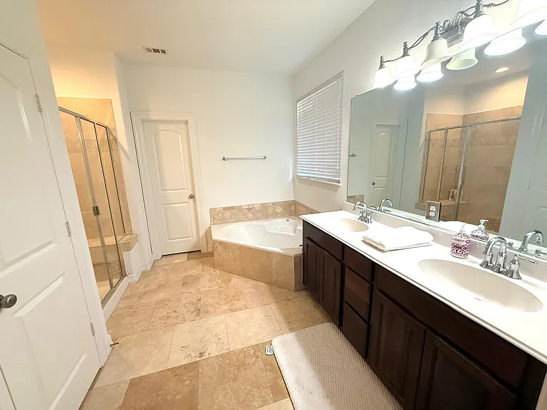 9839 Planters Row Dr — Photo 13