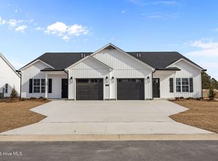 121 Lady O Dr UNIT B, Greenville, NC 27834