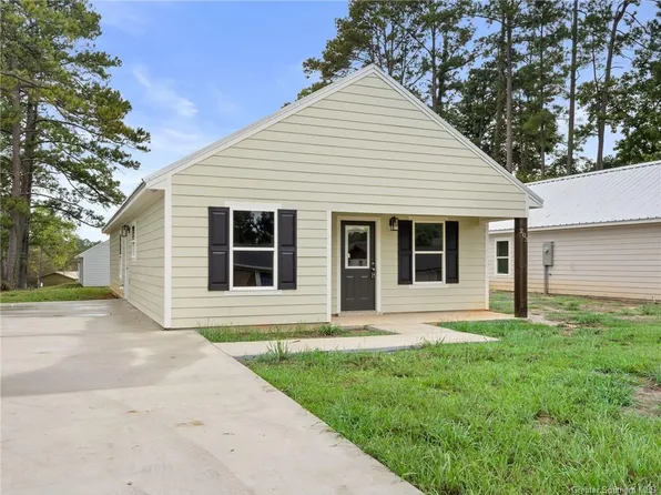 203 N 10th St, Leesville, LA 71446