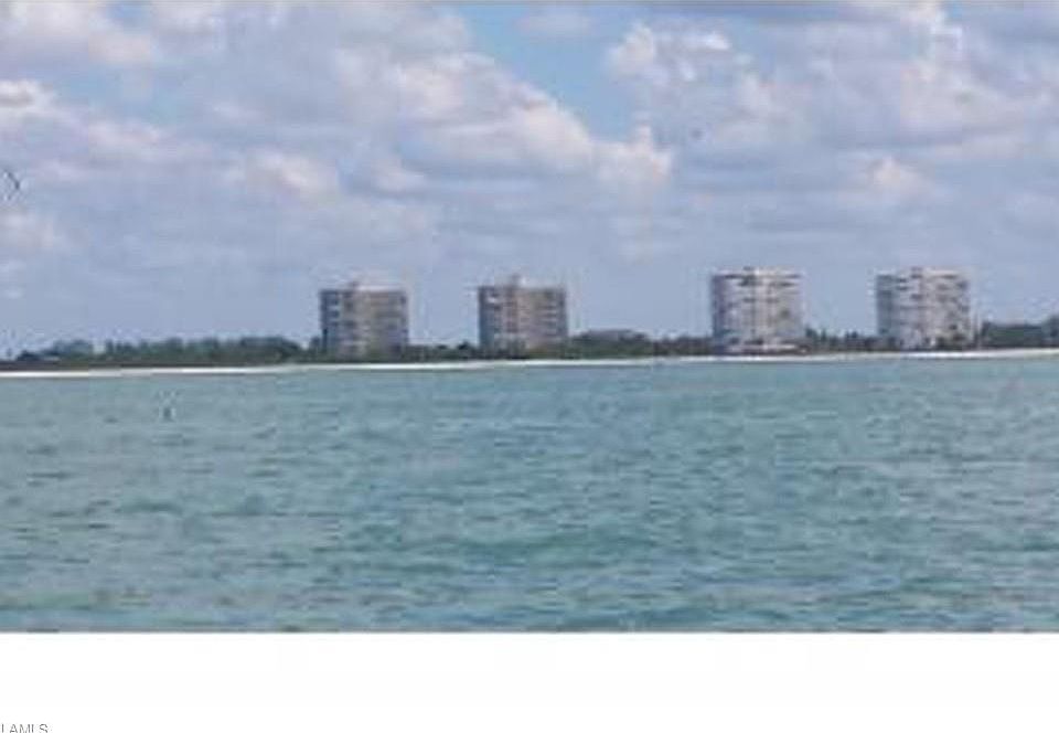 1st image of 260 Seaview Ct APT 809