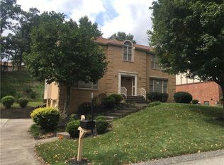 5820 Wallace Ave, Bethel Park, PA 15102