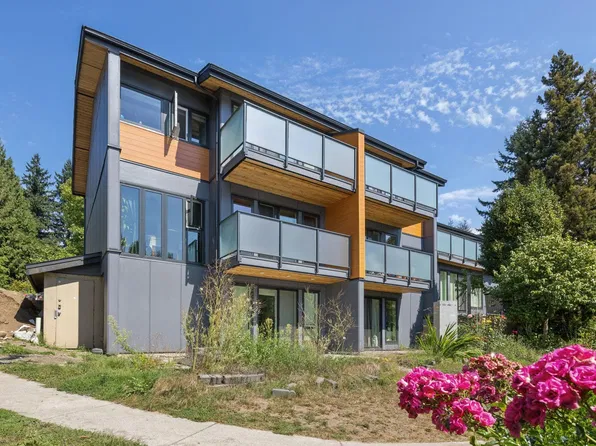 1084 Lillooet Rd, North Vancouver, BC V7J 2H8