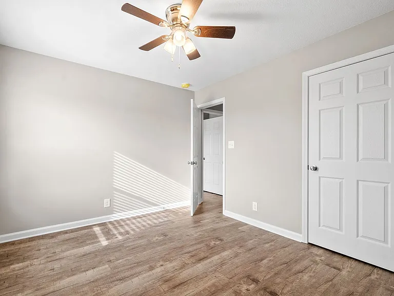 Darlene Dr - 147 — Photo 15