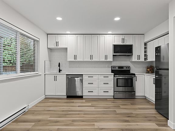 4th image of 5108 Cecil Ridge Pl