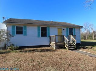 422 Syringa Rd, Topping, VA 23169