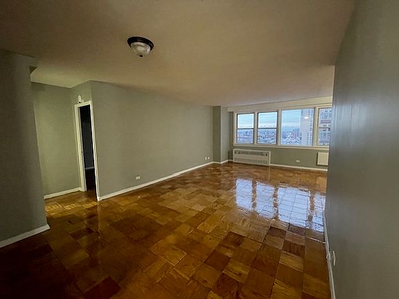 2nd image of 590 Flatbush Ave APT 15T