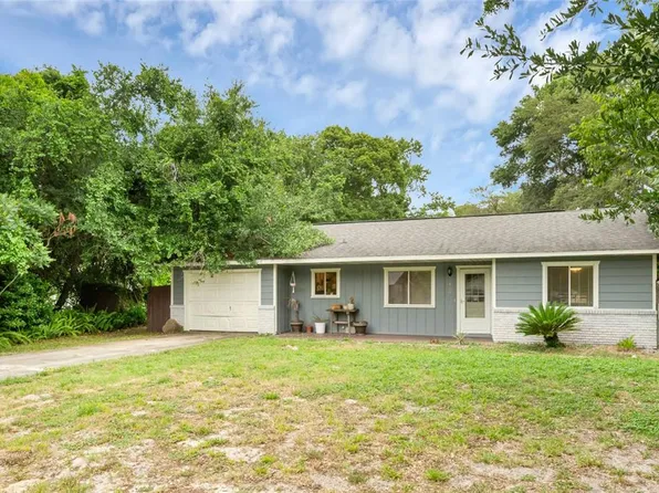 2420 W Park Dr, Deland, FL 32724