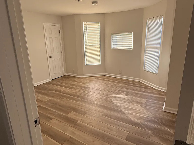 6304 Desmond St — Photo 15