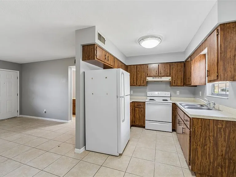 710 N Sinclair Ave — Photo 7