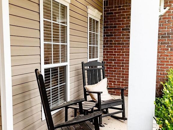 2nd image of 125 Eagle Gate Pl