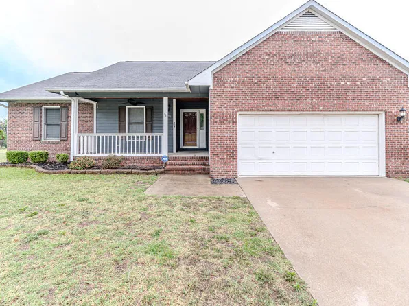 5296 Marvin Dr, Spring Lake, NC 28390