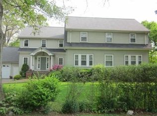35 Middle St, Lexington, MA 02421