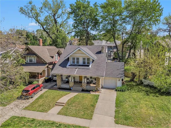 4445 Gillham Rd, Kansas City, MO 64110