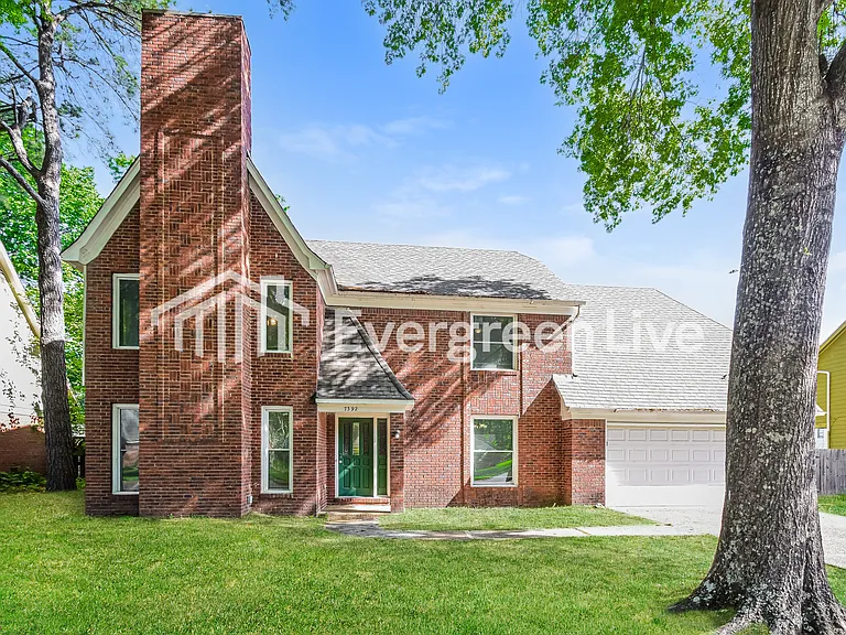 7392 Woodshire Rd — Photo 1