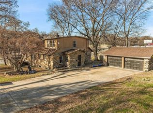 820 E 85th St, Kansas City, MO 64131