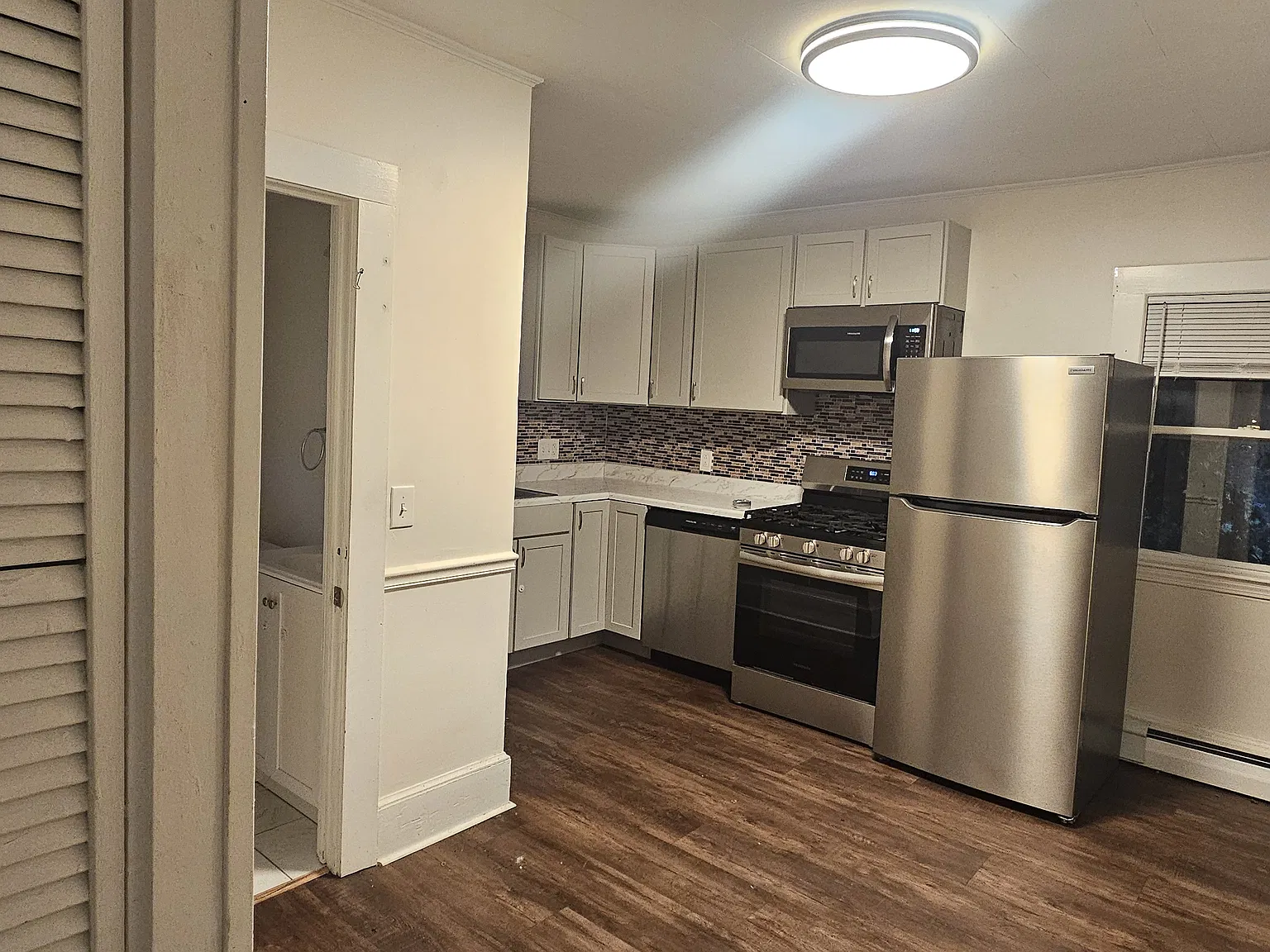 2 bed, 700 sqft, $2,600 — Photo 4