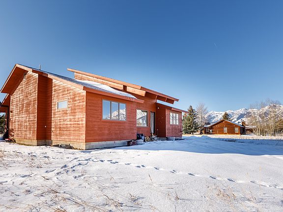 5th image of 575 Ponderosa Dr
