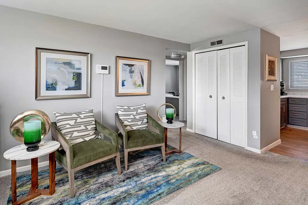 Karl Morse Plaza Apartments — Photo 4