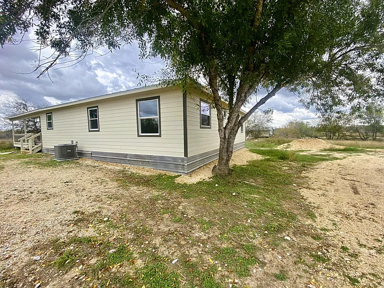10888 State Park Rd — Photo 32