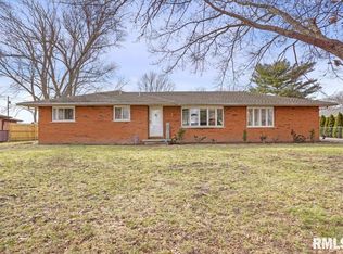 7 Lorrie Ln, Springfield, IL 62703