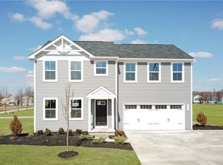 2735 Himelrigh Blvd, Barberton, OH 44203