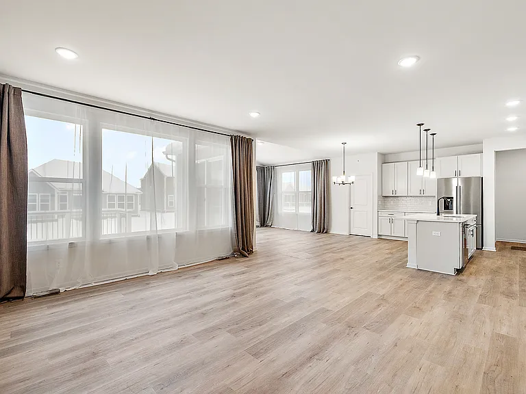2436 Parkshore Dr — Photo 33