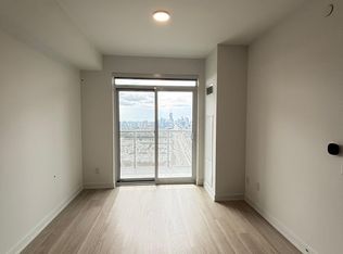 5081 Hurontario St #2704, Mississauga, ON L4Z 3X7