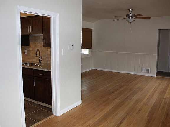 3rd image of 3637 E Jewell Ave