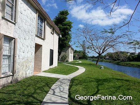 4th image of 10365 N Kendall Dr #D
