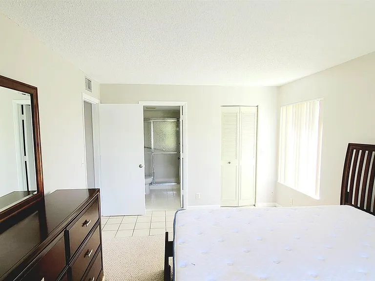 1015 Green Pine Blvd #B3 — Photo 19
