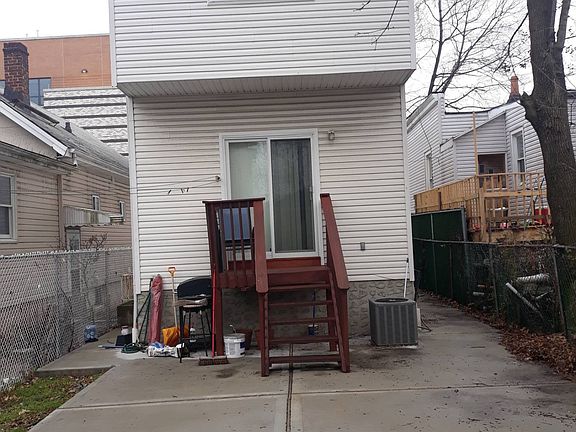 4th image of 50 Waverly Pl