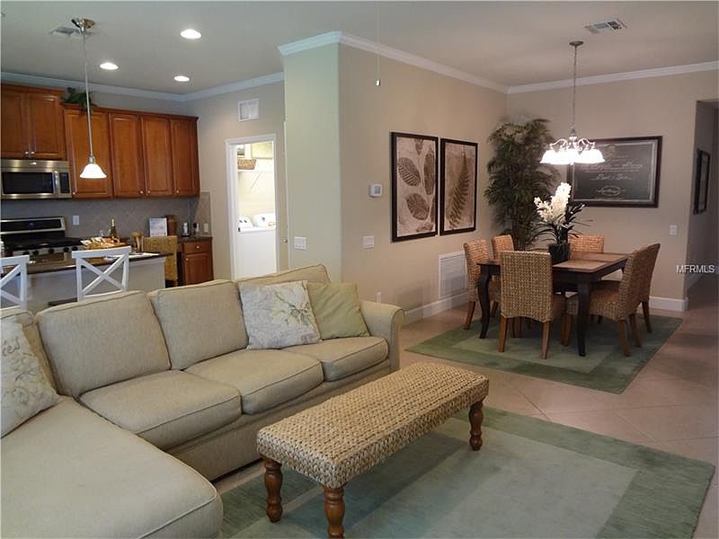 2nd image of 104 Del Sol Ave