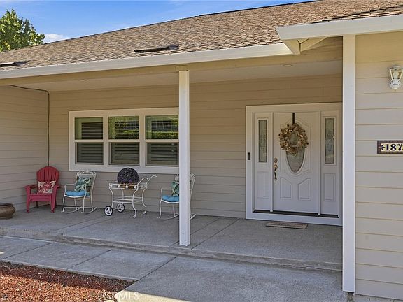 5th image of 18733 Hidden Valley Rd