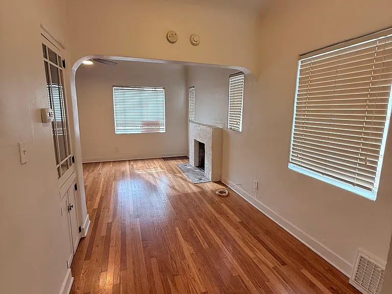 Dining room - leading to dining room