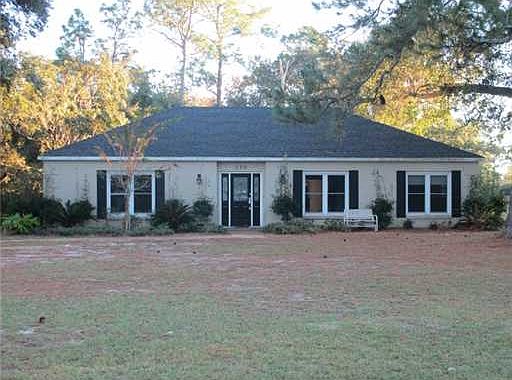 1st image of 210 Saint Andrews Dr