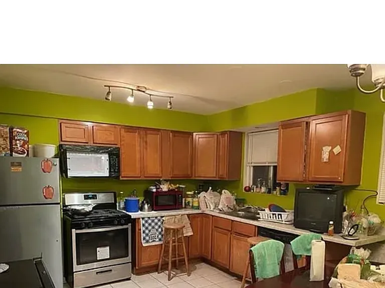 2111 Howard St #2S — Photo 4