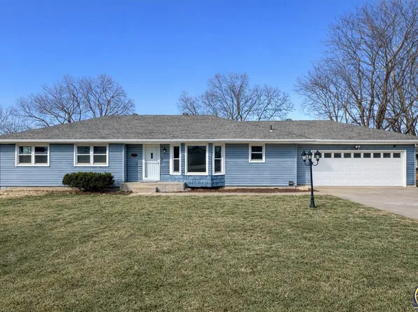 4330 SE 25th St, Topeka, KS 66605