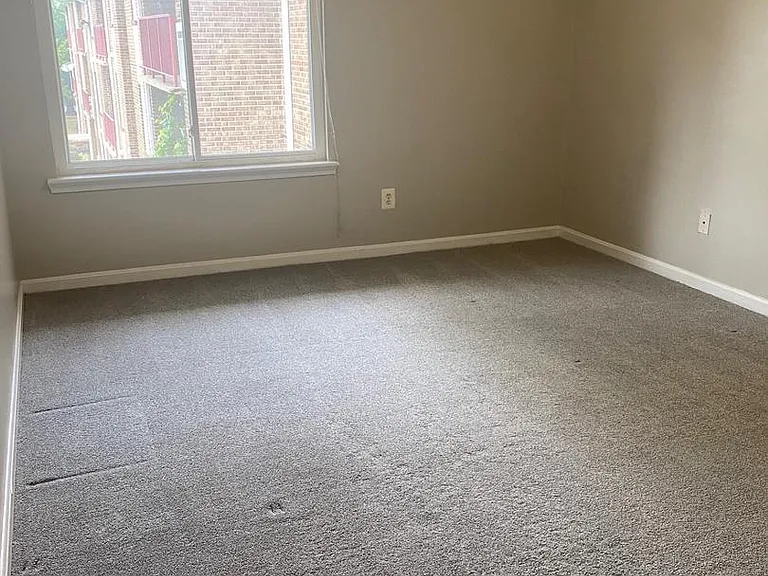 4709 Tecumseh St #301 — Photo 20