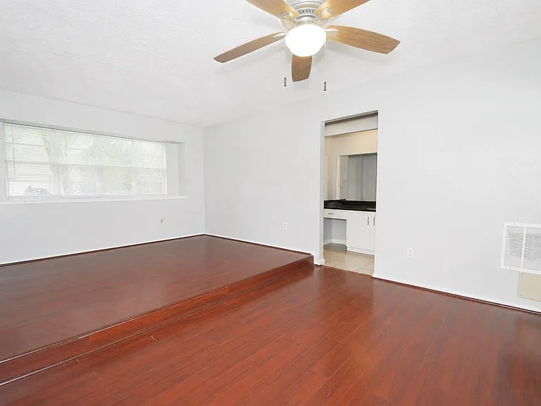 2331 Stillmeadow Dr — Photo 4
